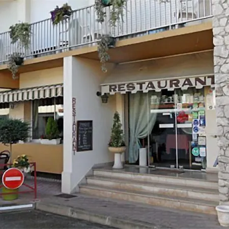 Chez L'ahumat Hotel *