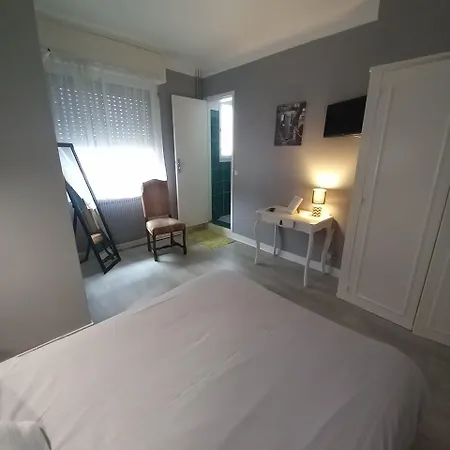Chez L'ahumat Hotell *
