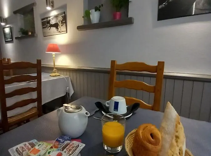 Chez L'ahumat فندق *