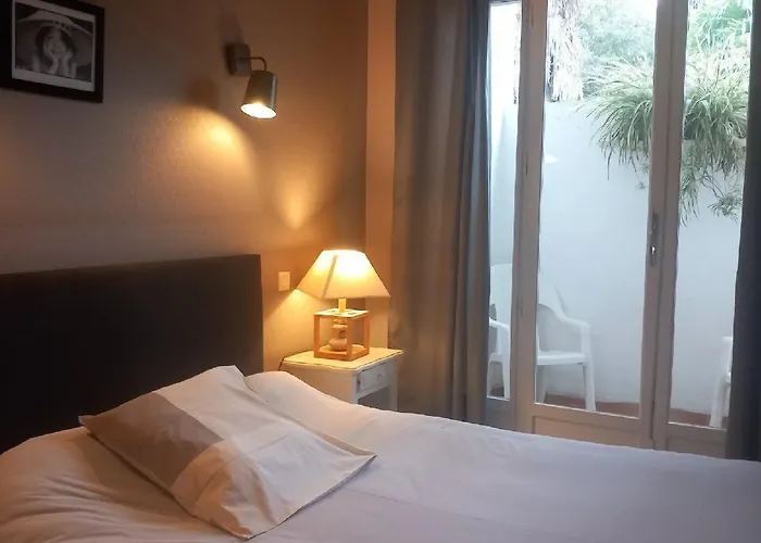 Chez L'ahumat فندق